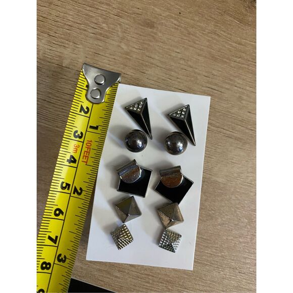 A&I / Time and True NIB Earrings Lot, 7 Pairs! - Picture 5 of 6